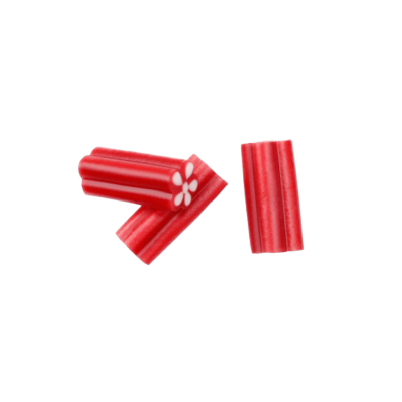 Red and white candy bites 