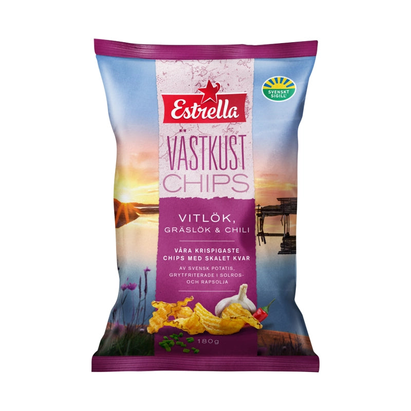 Bag of Estrella Västkustchips Garlic, Chives and Chili flavored potato chips.
